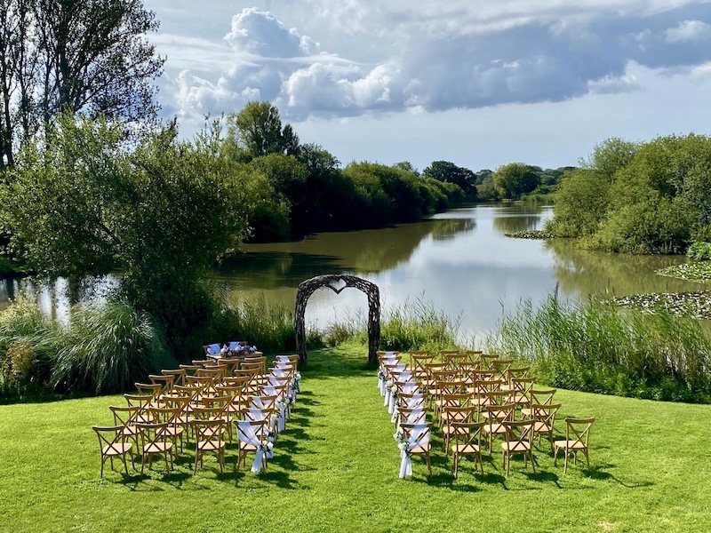 milwards-lake-cross-back-full